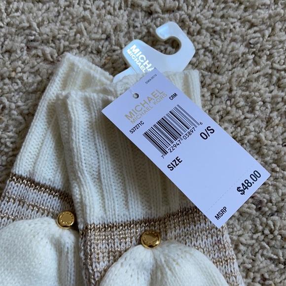 New Michael Kors Women’s Convertible Fingerless Mittens - Picture 3 of 5